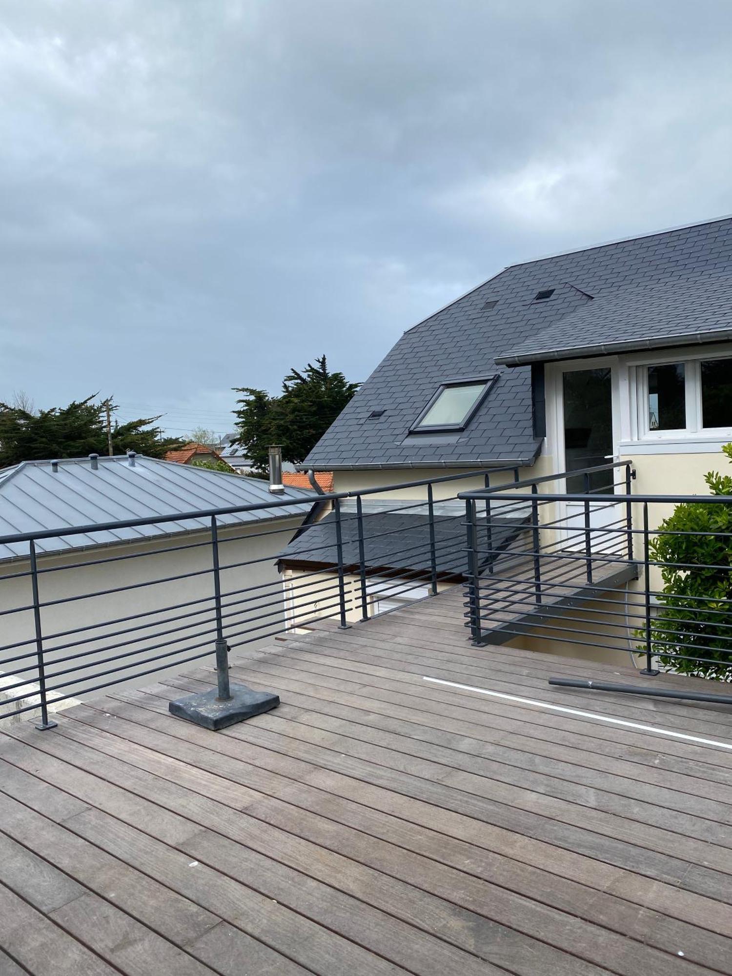 Les Apparts De St Mart Brehal Exterior photo